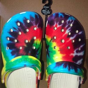 classic tie dye clog crocs
